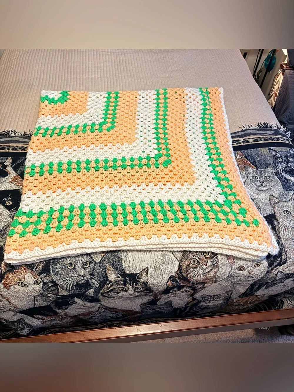 🌼VTG Handmade Crochet Granny Square Bedspread - Peach, Green & White